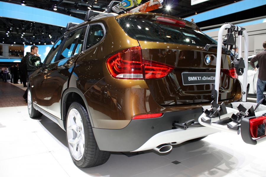  BMW X1 2010 года  (фото 143 из 147)